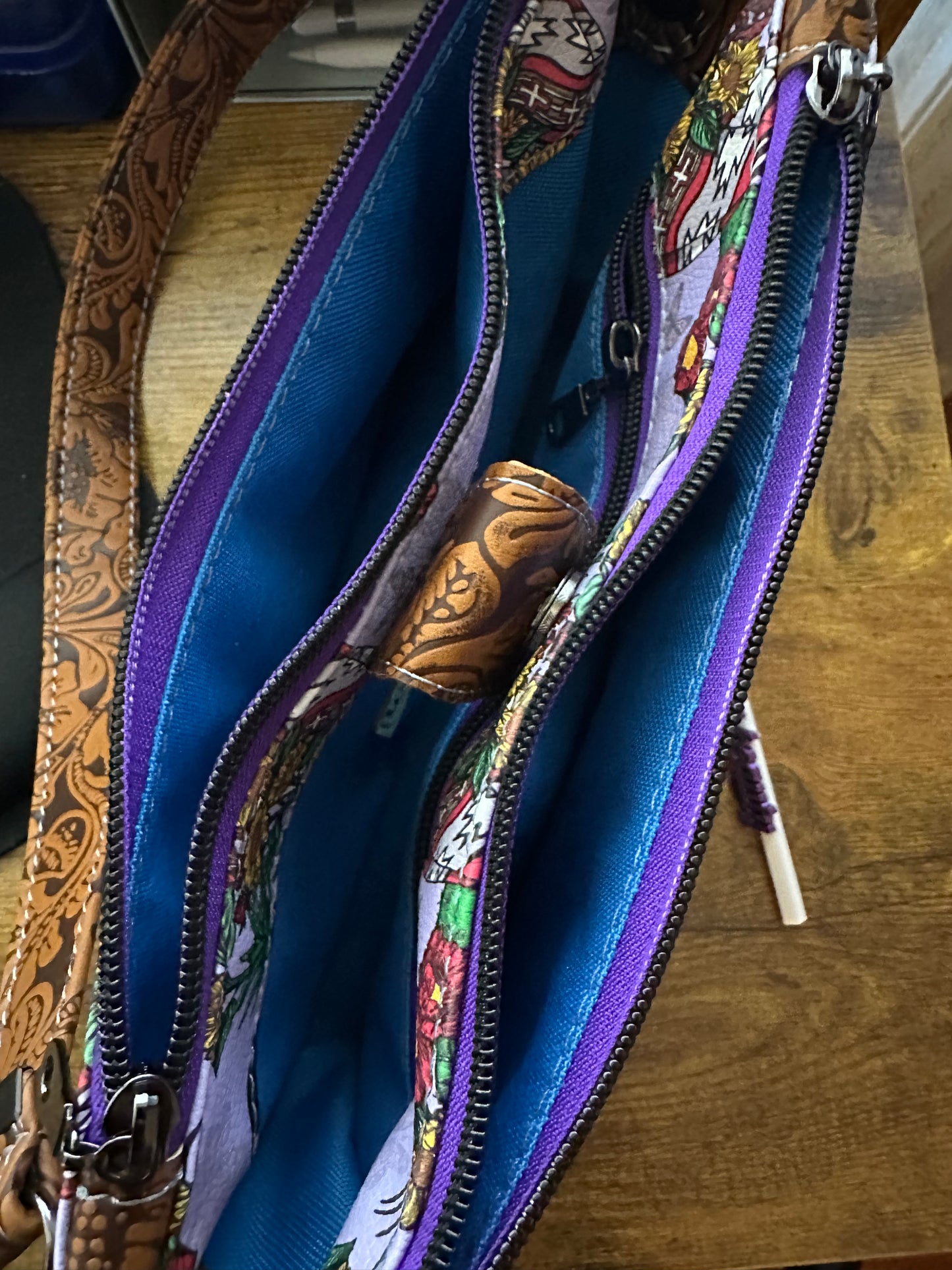 Aries crossbody - Asdzaan