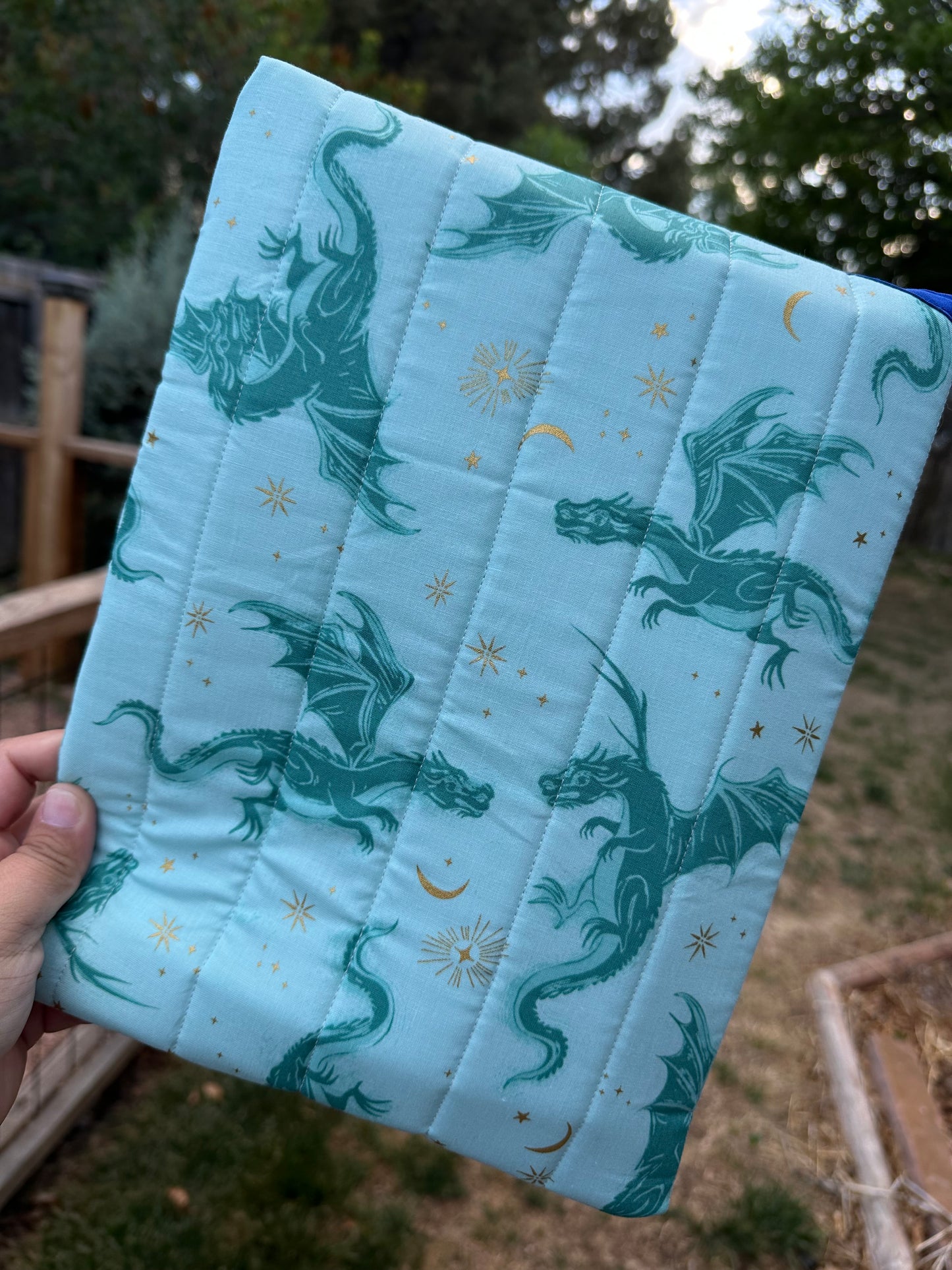 Booksleeve - Light Blue Dragons