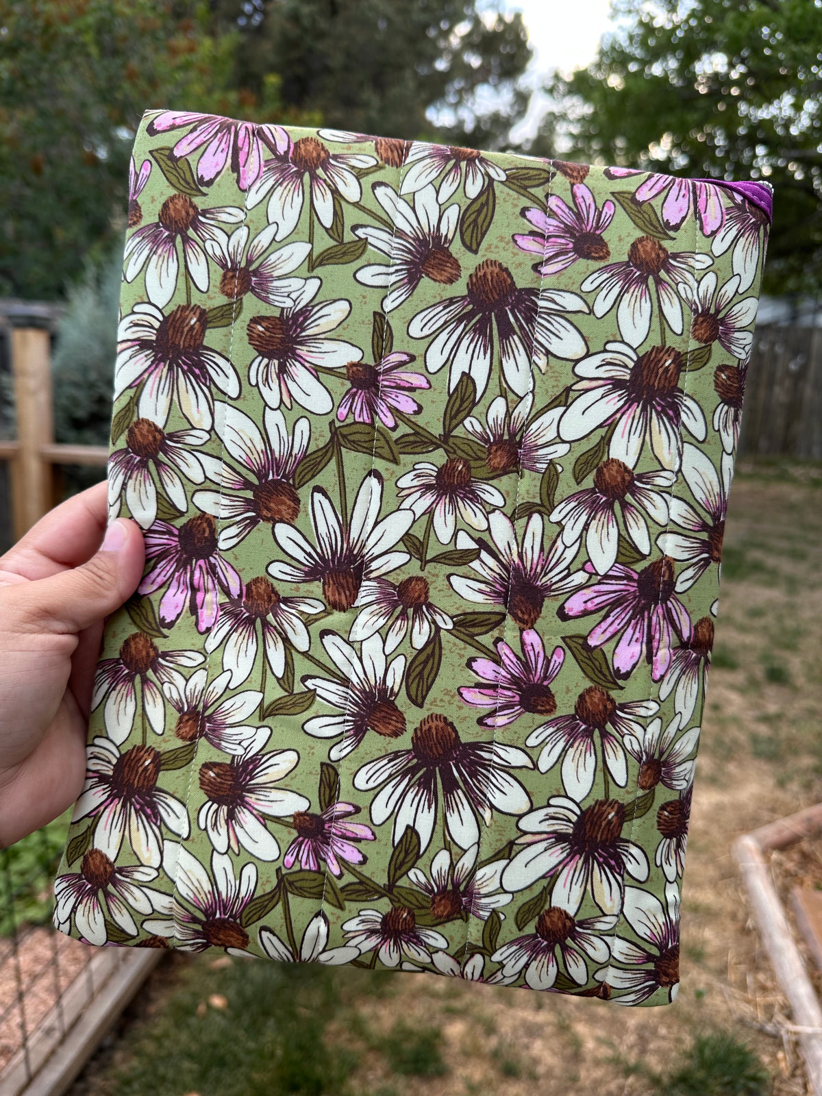 Booksleeve - Daisies