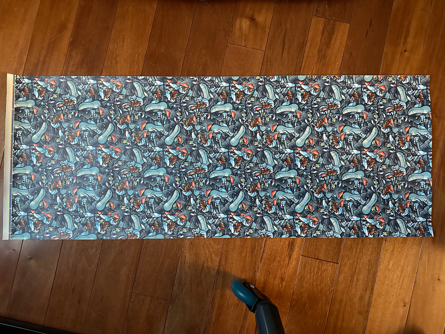 Cat and Mouse vinyl remnant